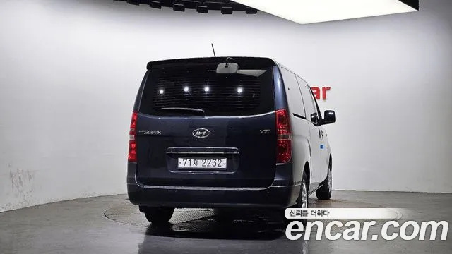 Hyundai Starex 2017 — фото 4