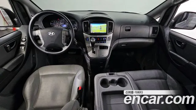 Hyundai Starex 2017 — фото 7