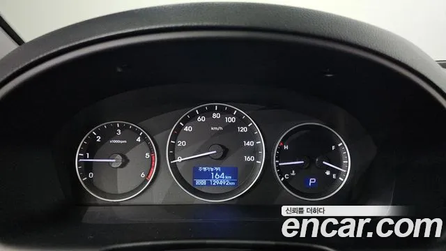 Hyundai Starex 2017 — фото 8
