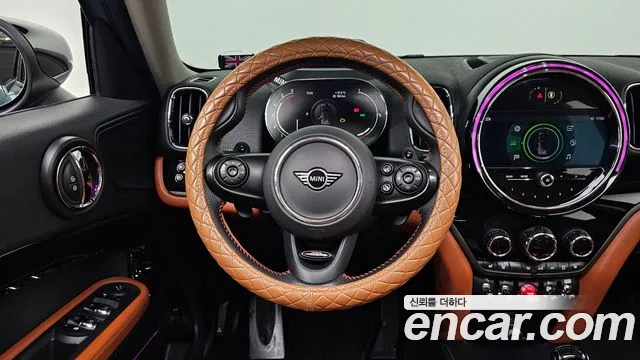 Mini Countryman 2021 — фото 13