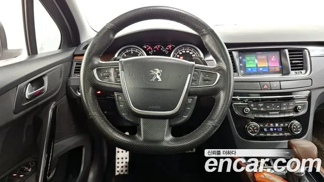 Peugeot 508 2012 — фото 13