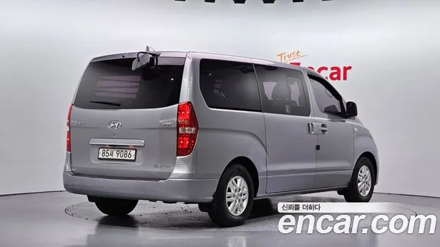 Hyundai Starex 2016 — фото 2