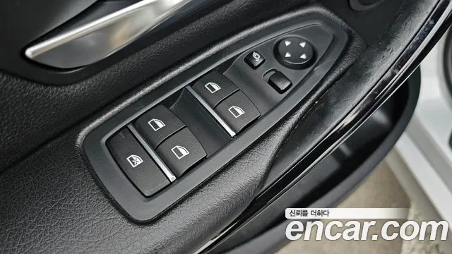 BMW 3-Series 2017 — фото 13