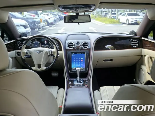 Bentley Flying Spur 2015 — фото 9