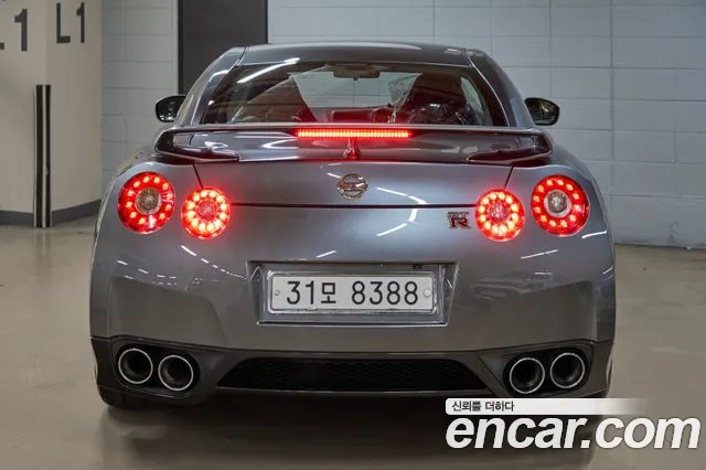 Nissan GT-R 2008 — фото 4