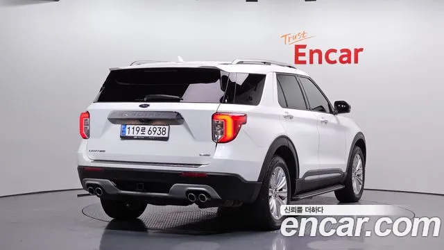 Ford Explorer 2020 — фото 2