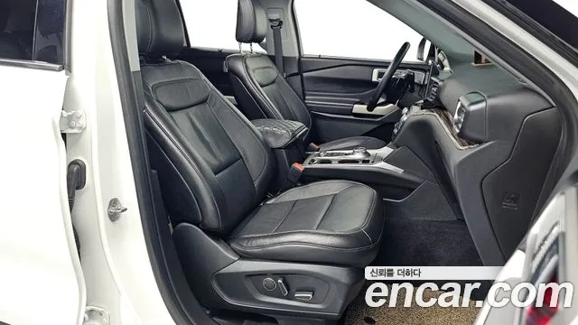 Ford Explorer 2020 — фото 10