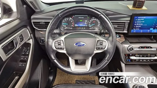 Ford Explorer 2020 — фото 13
