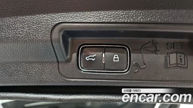 Ford Explorer 2020 — фото 20