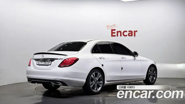 Mercedes-Benz C-Class 2018 — фото 2