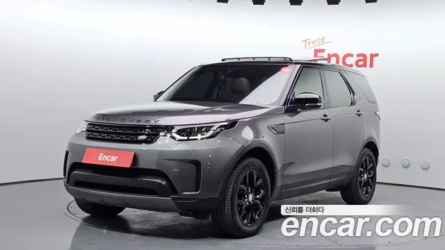Land Rover Discovery 2018 — фото 1