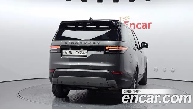 Land Rover Discovery 2018 — фото 4