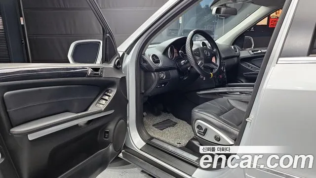 Mercedes-Benz M-class 2010 — фото 10