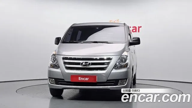 Hyundai Starex 2017 — фото 3
