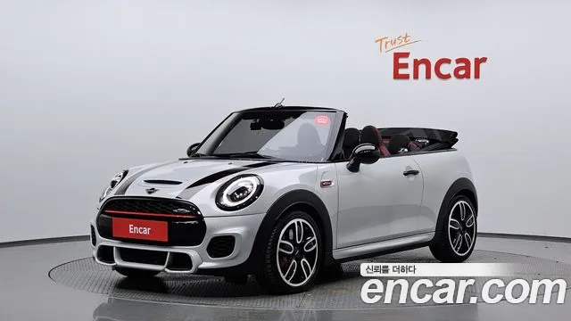 Mini Cooper Convertible 2019 — фото 1