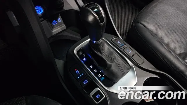 Hyundai Santafe 2016 — фото 9