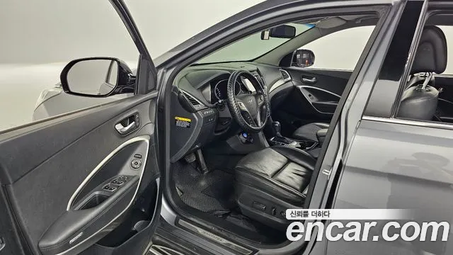 Hyundai Santafe 2016 — фото 11