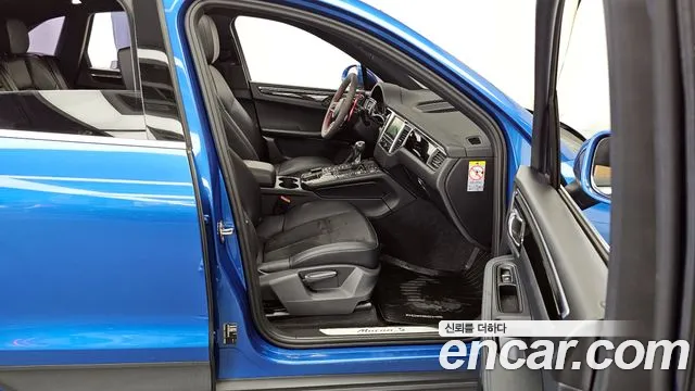 Porsche Macan 2015 — фото 11