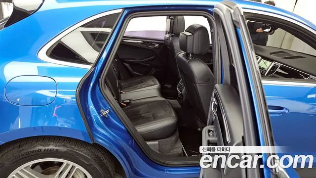 Porsche Macan 2015 — фото 12