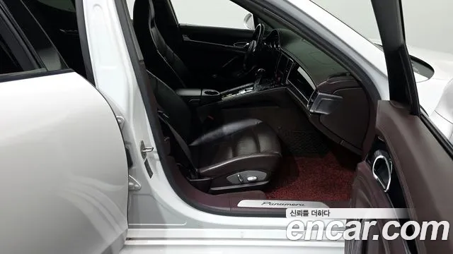 Porsche Panamera 2012 — фото 11