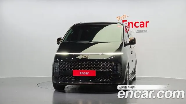 Hyundai Staria 2023 — фото 3