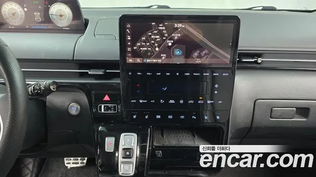 Hyundai Staria 2023 — фото 14