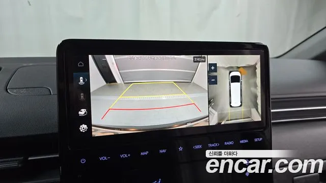 Hyundai Staria 2023 — фото 15