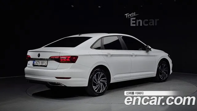 Volkswagen Jetta 2020 — фото 2