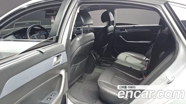 Hyundai Sonata 2017 — фото 12