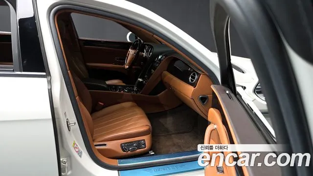 Bentley Flying Spur 2016 — фото 11