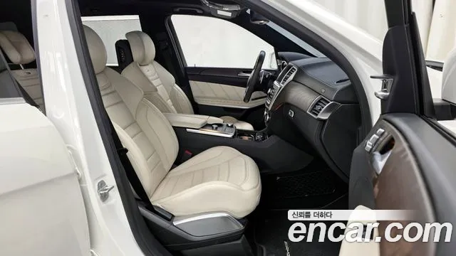 Mercedes-Benz GL-Class 2015 — фото 11