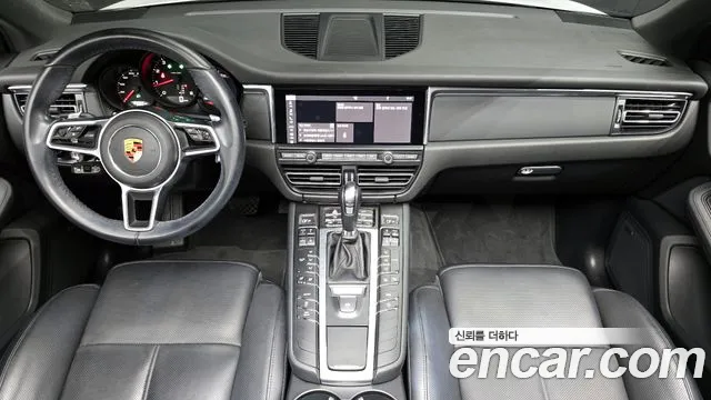 Porsche Macan 2019 — фото 7
