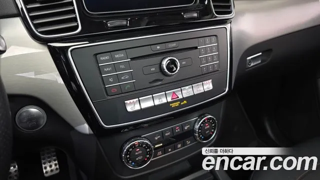 Mercedes-Benz GLE-Class 2018 — фото 17