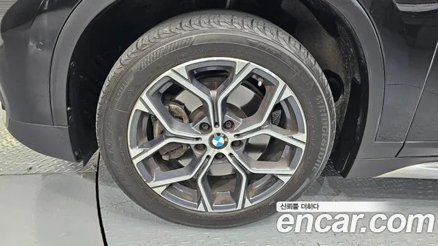 BMW X1 2021 — фото 5