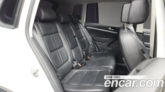Volkswagen Tiguan 2016 — фото 12