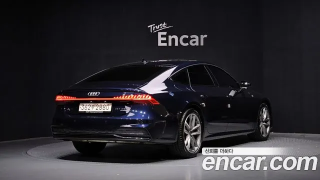 Audi A7 2023 — фото 2