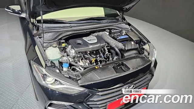 Hyundai AVANTE 2018 — фото 6