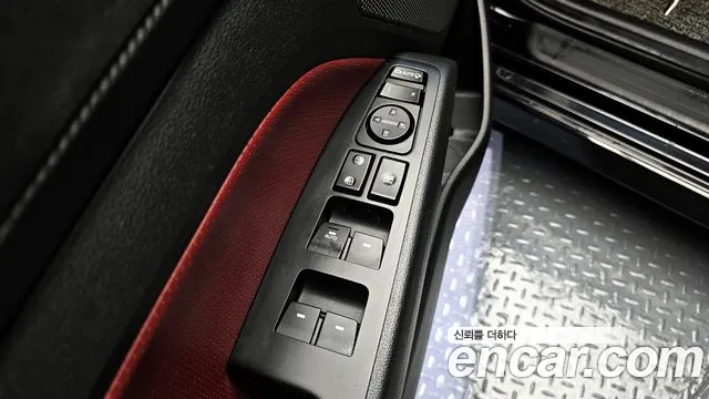 Hyundai AVANTE 2018 — фото 14