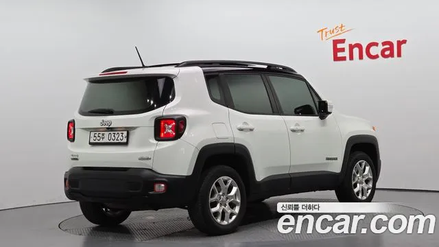 Jeep Renegade 2016 — фото 2
