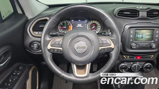 Jeep Renegade 2016 — фото 13