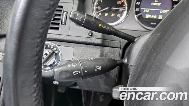 Mercedes-Benz C-Class 2010 — фото 18