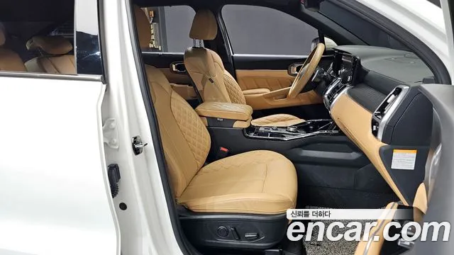 Kia Sorento 2023 — фото 10