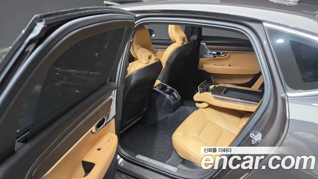 Volvo S90 2023 — фото 11