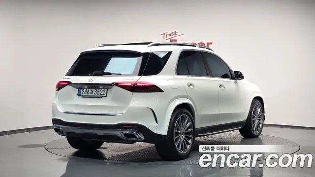 Mercedes-Benz GLE-Class 2025 — фото 1