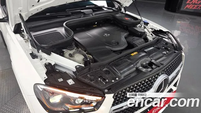 Mercedes-Benz GLE-Class 2025 — фото 5