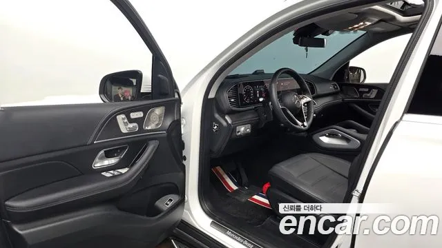 Mercedes-Benz GLE-Class 2025 — фото 11