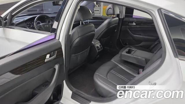 Hyundai Sonata 2016 — фото 11