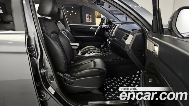 KG_Mobility_Ssangyong Rexton 2019 — фото 12