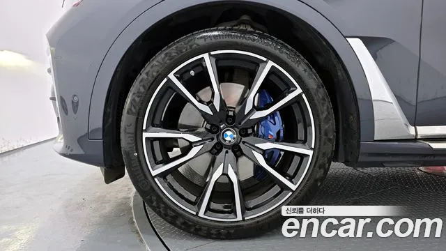 BMW X7 2022 — фото 5
