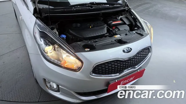 Kia Carens 2015 — фото 6